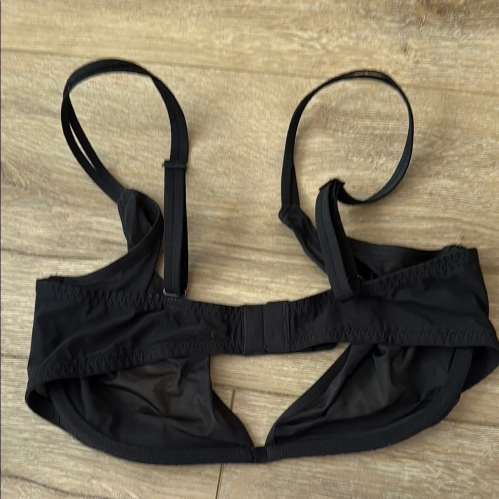 Calvin Klein Black Sheer Marquisette Unlined Plunge Bra Size 36D - Picture 3 of 3